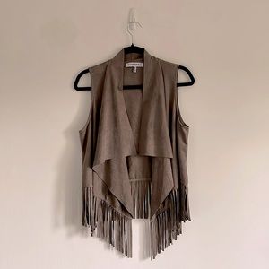 Western hippy boho fringe vest— faux suede